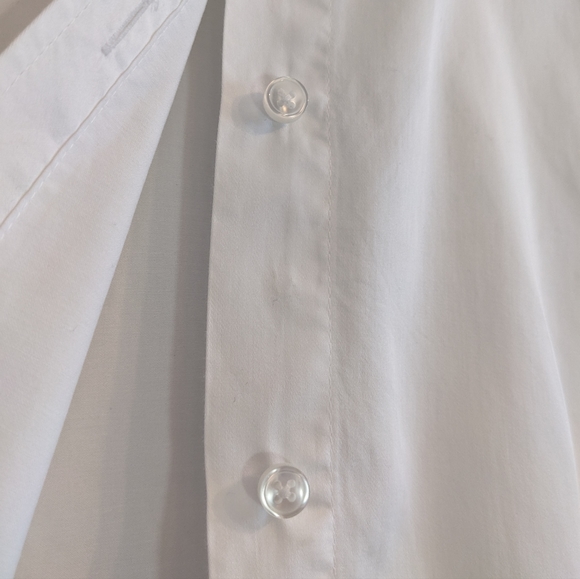 RW&CO. Button Down Dress Shirt, Pleat Details, White, Size M - Picture 10 of 12